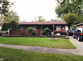 764 Van Lawn St, Westland, MI 48186