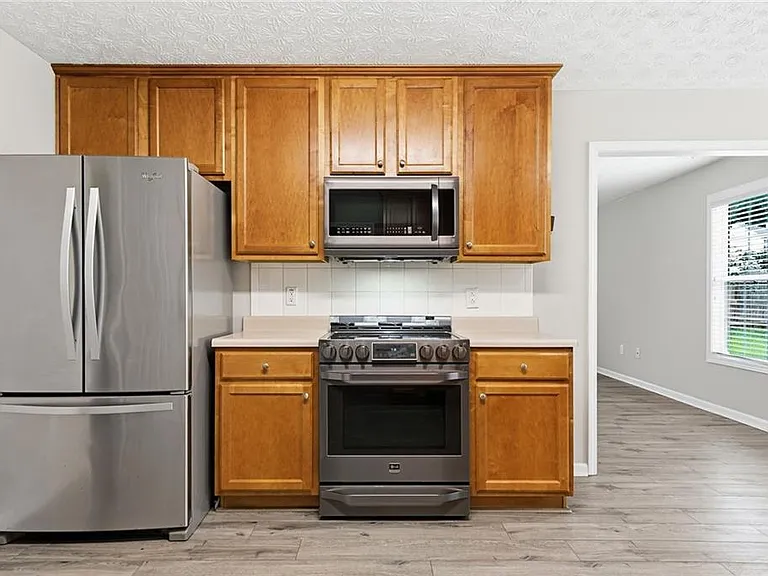 4408 Webb Meadows Dr — Photo 2