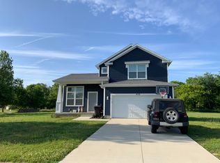 402 Constitution Ave, Brooklyn, MI 49230