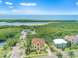 500 Spinnaker Dr, Marco Island, FL 34145