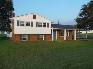 5838 Plantation Rd, Roanoke, VA 24019