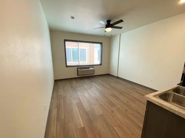 Flats on 8th, 22 8th Ave SW #1a0d925e2, Watertown, SD 57201