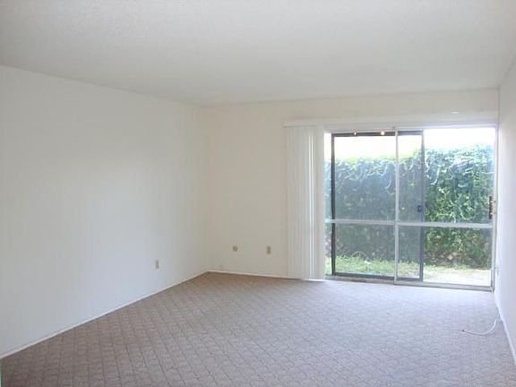 4th image of 490 4th Ave Unit 10