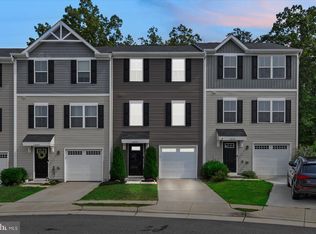 2878 Farzi Cir, Locust Grove, VA 22508