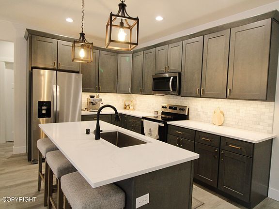 4th image of 3915 S Cook Inlet Cir