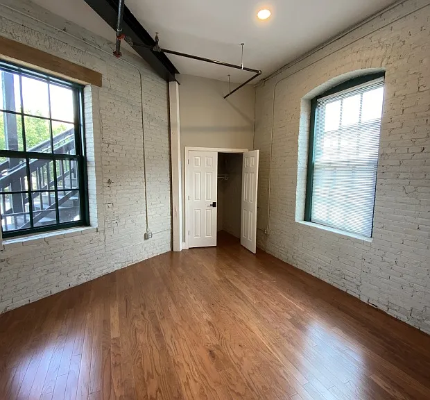 Prince Street Lofts — Photo 33