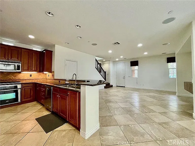 26380 Fowler Dr — Photo 3