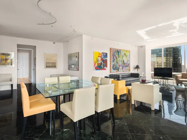 641 5th Avenue 42H image 3 of 8