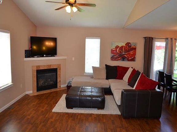 4th image of 2914 NE 157th Ct