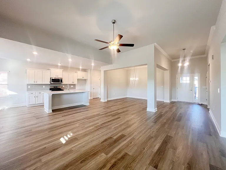 335 Cypress Hollow Trl — Photo 4
