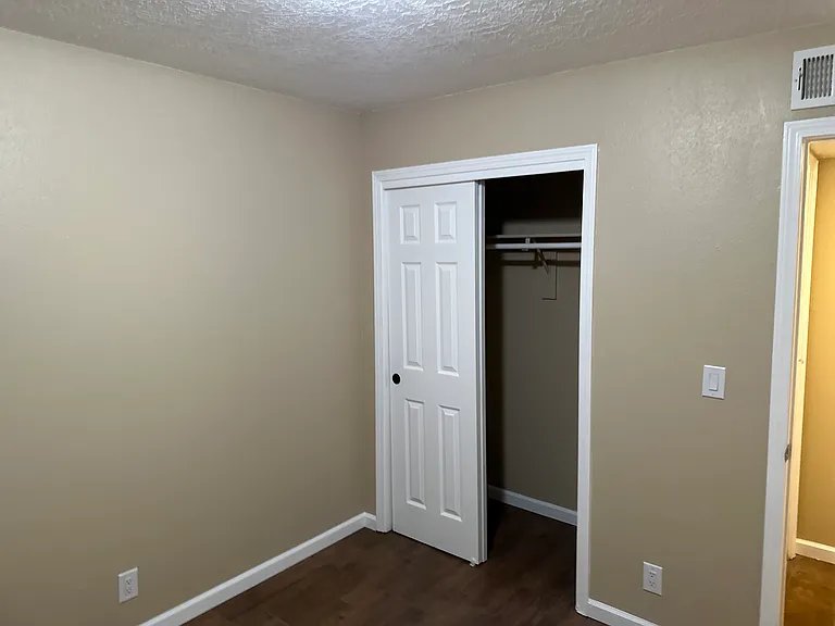 648 Bataan Dr SW — Photo 6