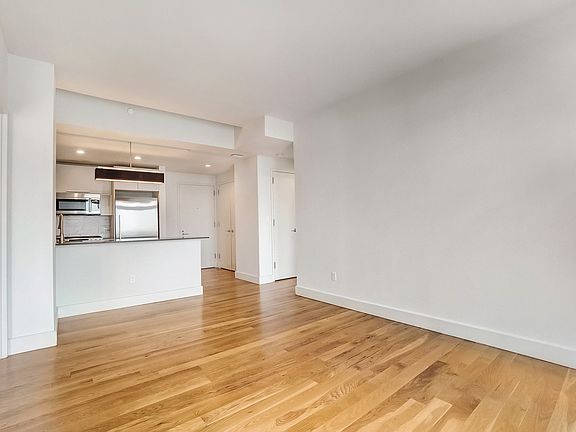 2nd image of 595 Baltic St #J4