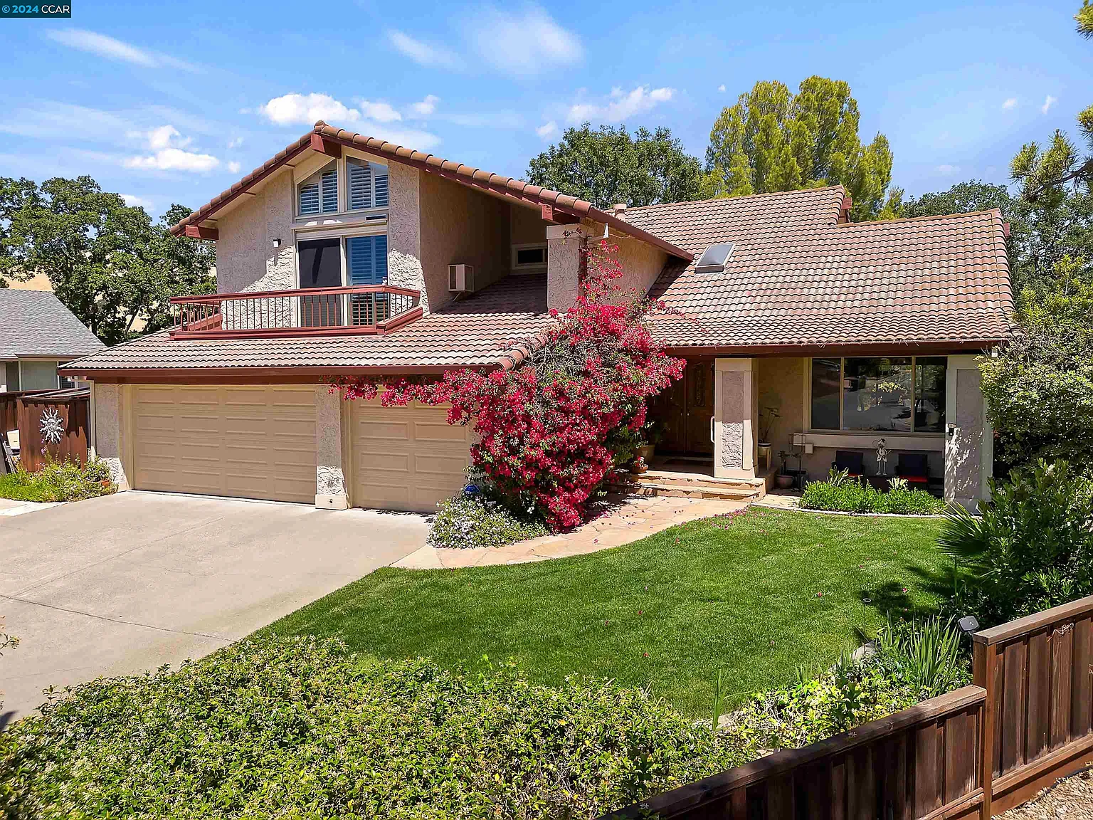 222 Mount Wilson Pl photo 1
