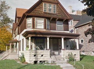 605 N 30th St, Milwaukee, WI 53208