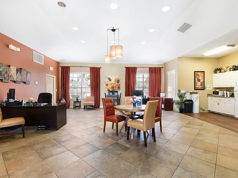 Pemberly Palms Apartment Homes — Photo 22