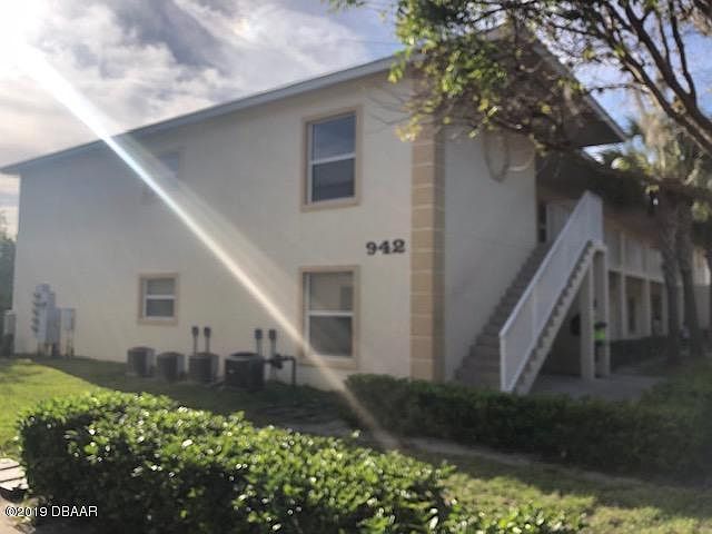 1st image of 942 15th St APT 201