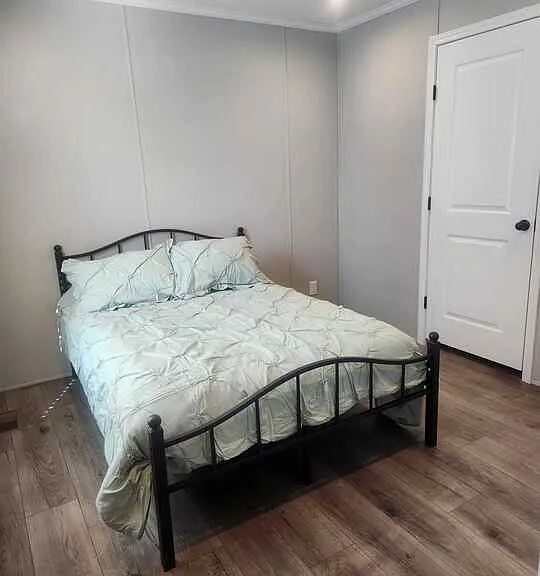 23 Thomas Ln #431 — Photo 10