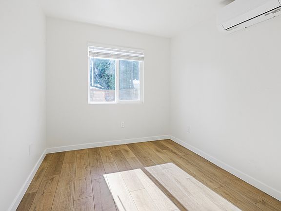 3rd image of 3288 Island Ave #3288