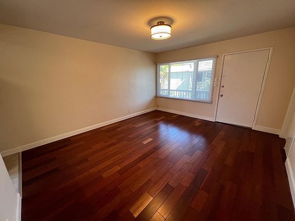 2nd image of 3017 Alma St