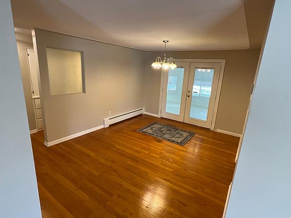 3rd image of 1515 S Jersey St