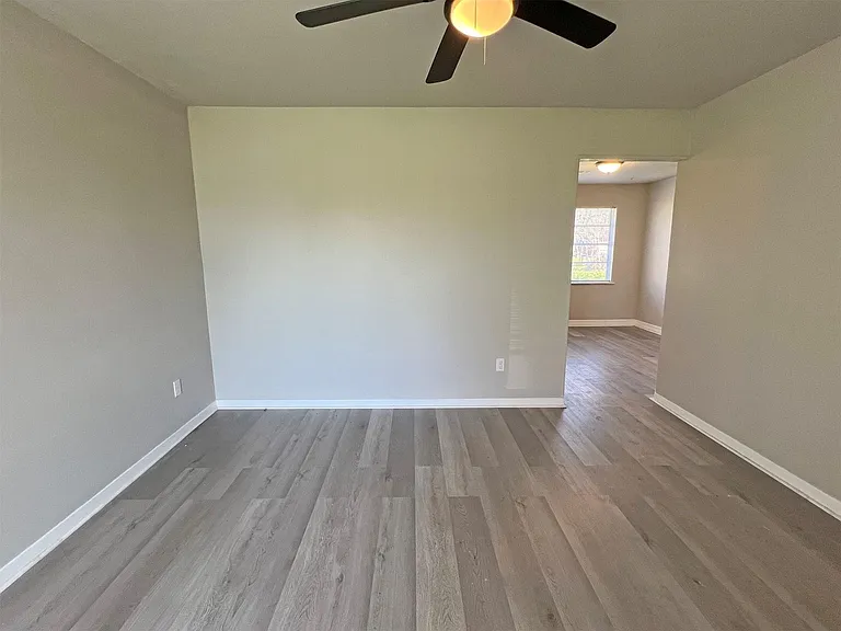 224 Stuart St — Photo 6