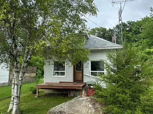67 Osborne St, Gananoque, ON K7G 2N4