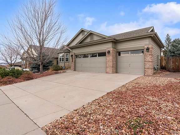 3rd image of 875 Dales Pony Drive