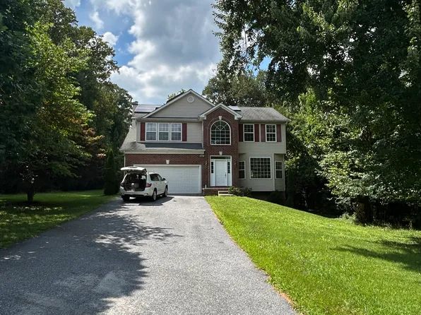 8574 Horseshoe Rd, Ellicott City, MD 21043