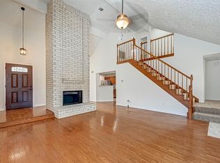 11826 Moss Branch Rd, Houston, TX 77043