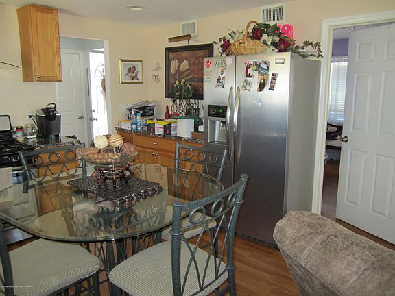 3rd image of 59 Kearney Ave