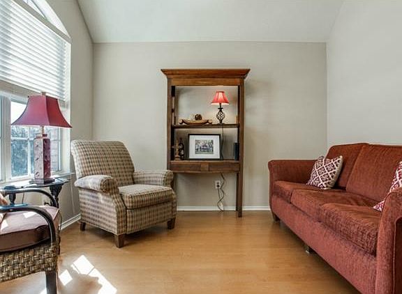 4th image of 5808 Dark Forest Dr