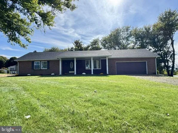9520 Carlisle Rd, Dillsburg, PA 17019