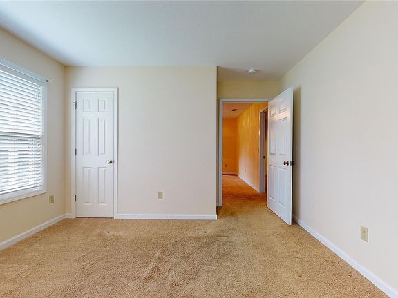 4th image of 209 McGowan St