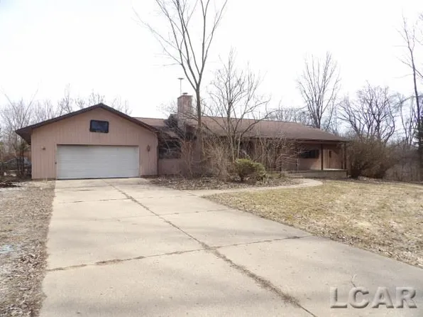 4165 Monticello Dr, Adrian, MI 49221