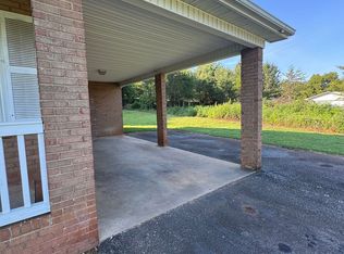 2265 Claremont Rd, Newton, NC 28658