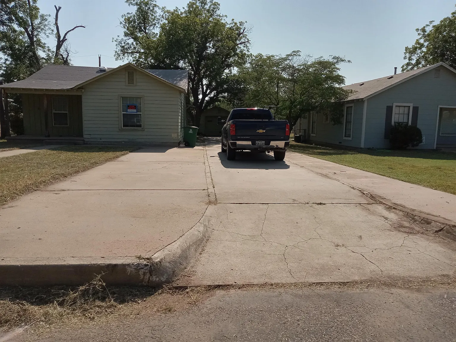 219 La Salle Drive - ~ — Photo 4