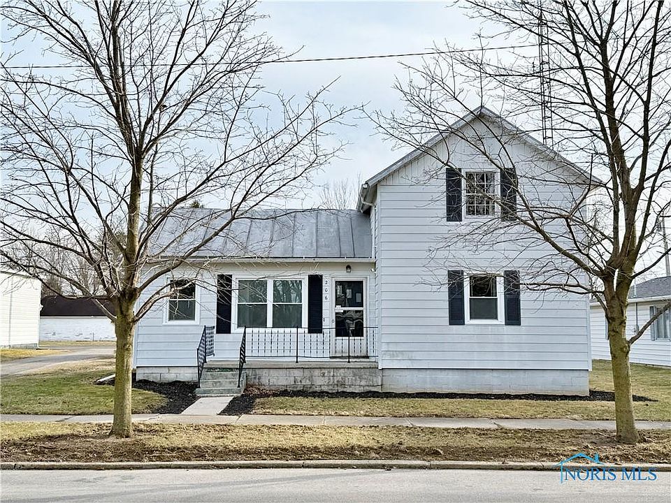 1st image of 206 W Saffell Ave