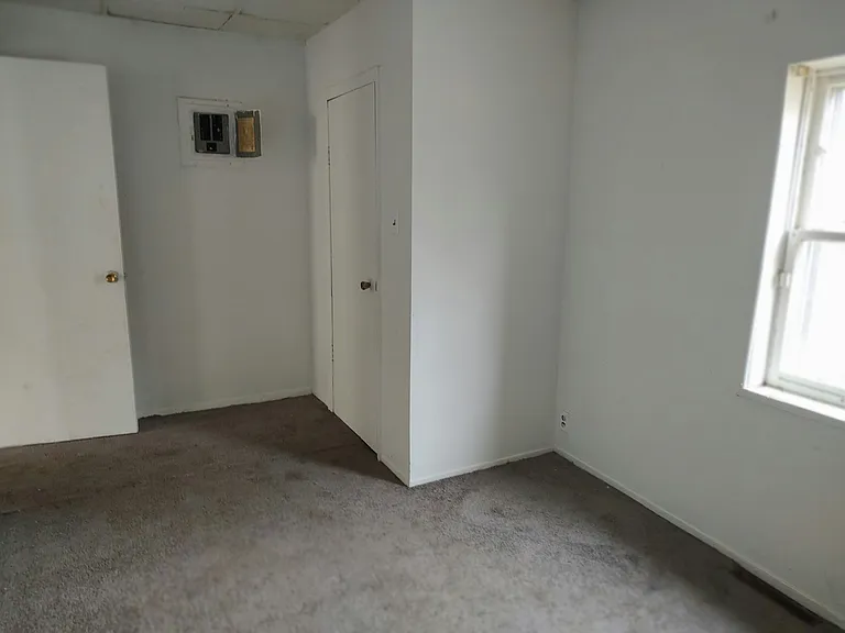 1618 W Kettelle St — Photo 15