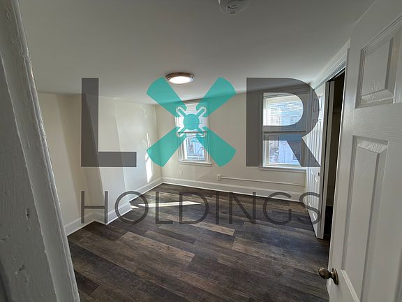 4th image of 20 Marshall Ave Floor 2
