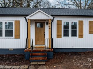 1940 33rd Ave NE, Hickory, NC 28601