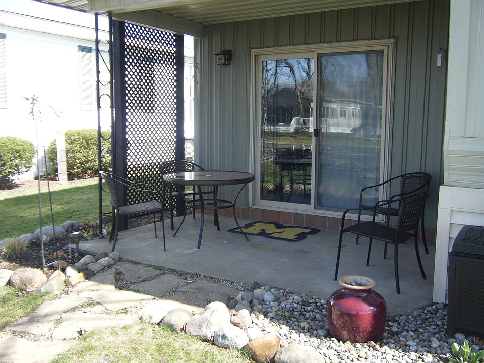 Front view of patio