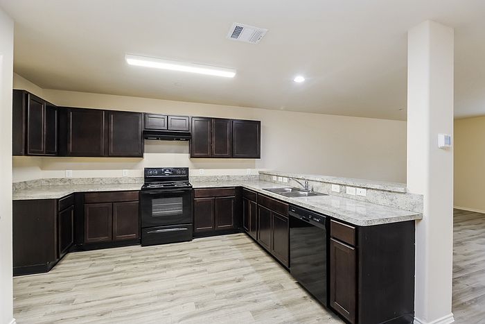 1st image of 2116 Eastwood Ct