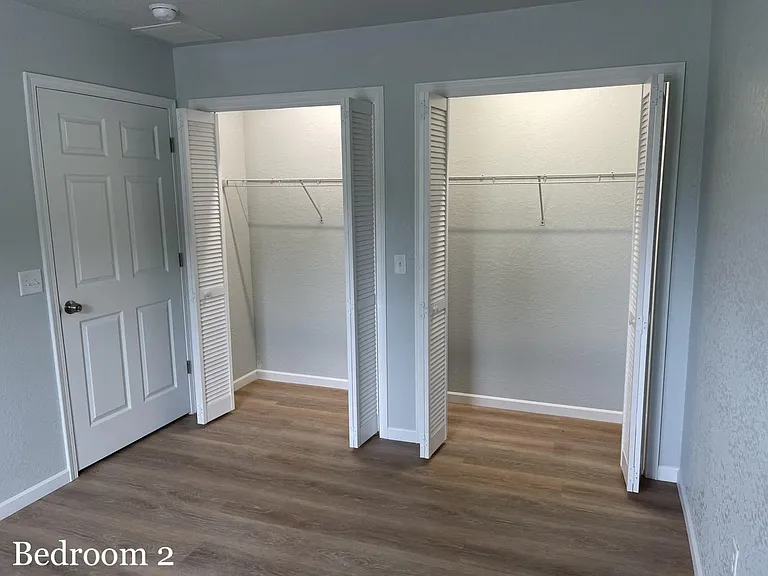 2246 Breezewood Ave — Photo 11