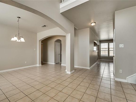 4th image of 4703 Willington Dr