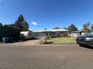 411 Sycamore Ave, Woodburn, OR 97071