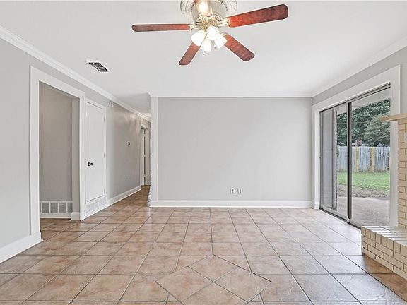 3rd image of 5807 Lake Placid Dr