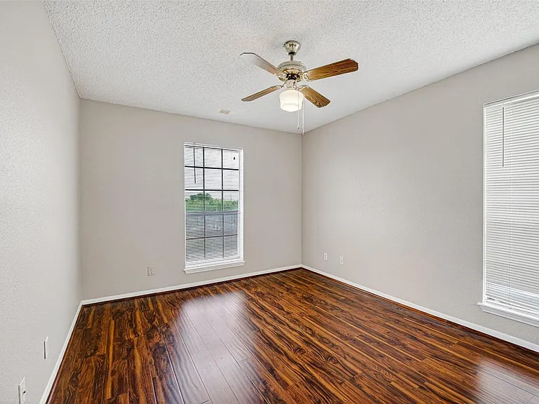 2121 Hepburn St #1112 — Photo 12