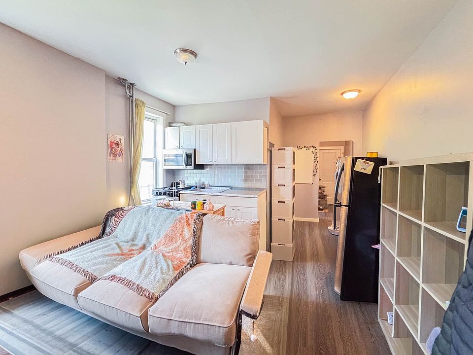 1st image of 506 52nd St APT 3