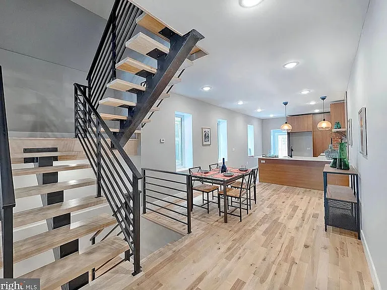 3012 W Oxford St #2F — Photo 3