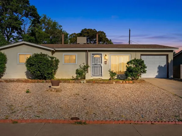 1016 Maxine St NE, Albuquerque, NM 87112